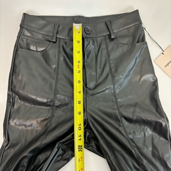 Superdown Megan High Rise Pant in Black Size XS - Picture 11 of 12